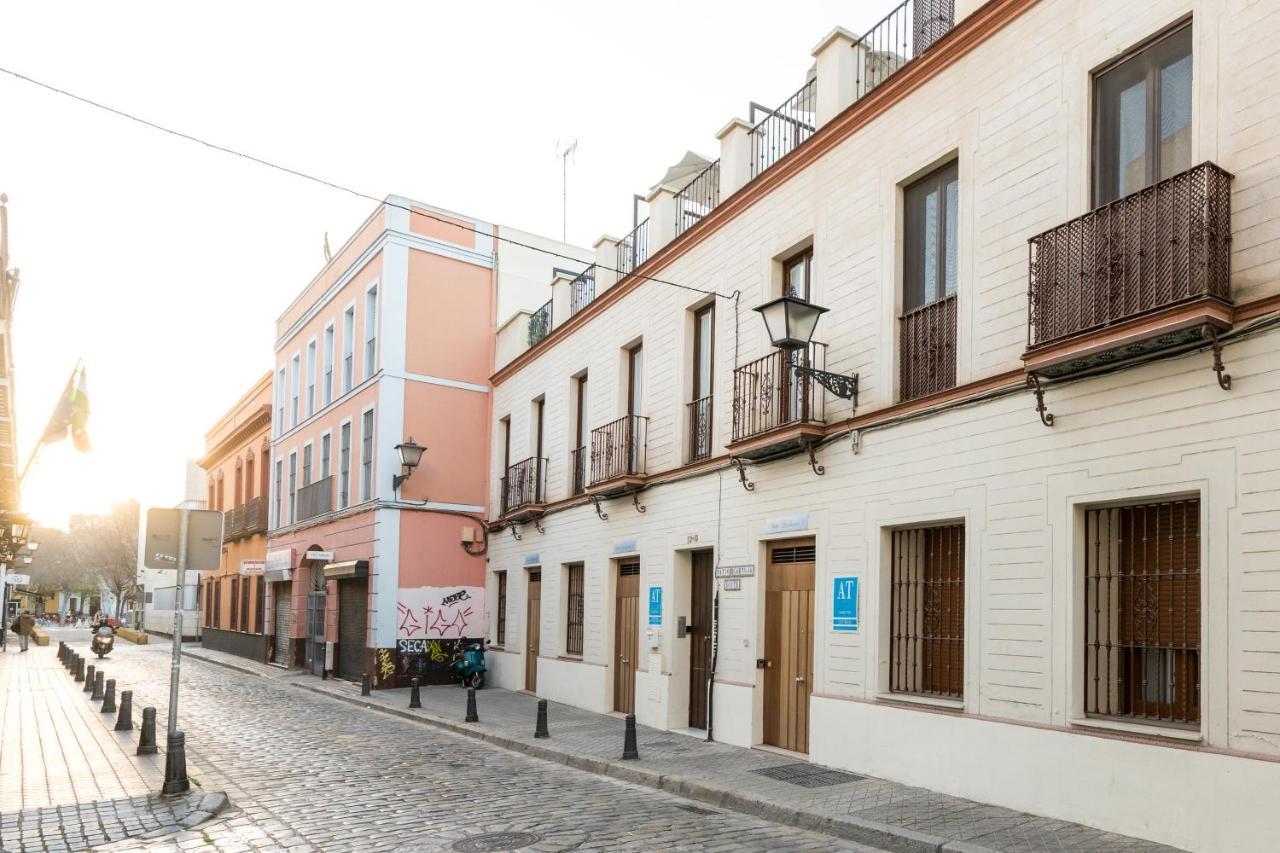 Lumbreras Host Apartment - Seville — Fotos 1